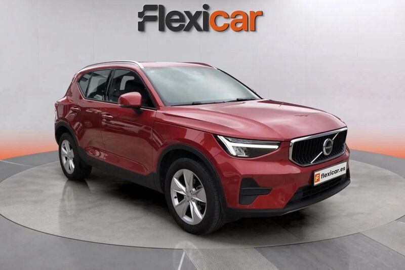 Rojo Usado 2024 Volvo XC40 Core SUV | 27.990 € (Super precio) - Imagen 1/4