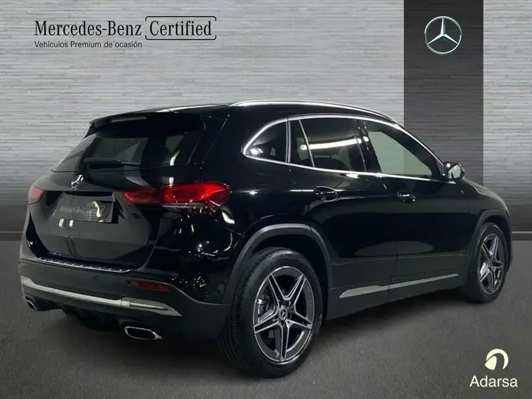 Usado Mercedes GLA180 AMG line 136 CV (100 kW) 2022 SUV