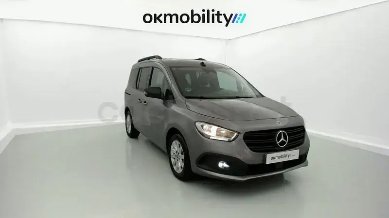 Usado Mercedes Citan 110 95 CV (69 kW) 2022 Gris / plata Monovolumen