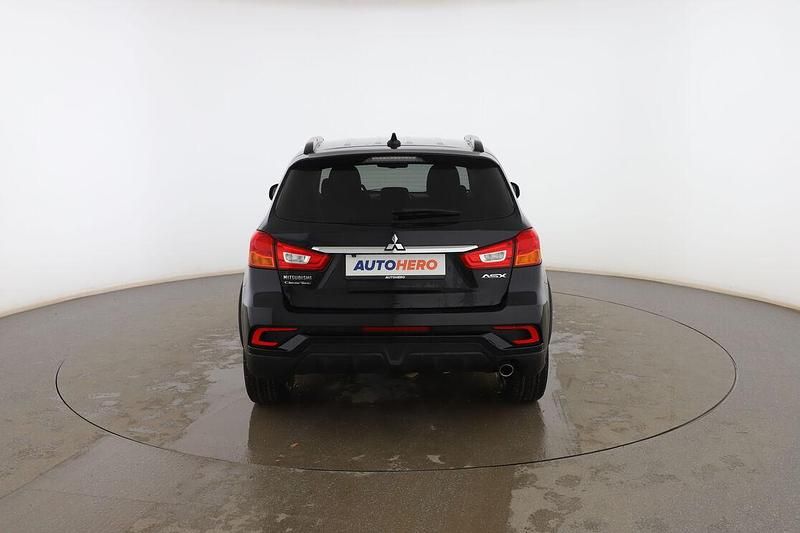 Usado Mitsubishi ASX Motion 117 CV (86 kW) 2019 Negro SUV