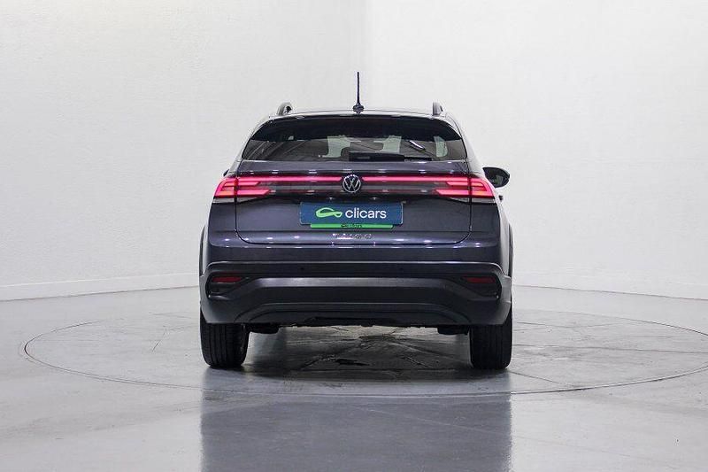 Usado VW Taigo Life 110 CV (80 kW) 2024 Negro SUV