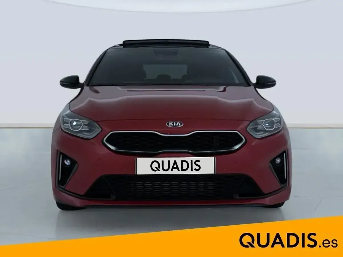 Usado Kia Ceed GT GT-Line 136 CV (100 kW) 2021 Rojo Berlina