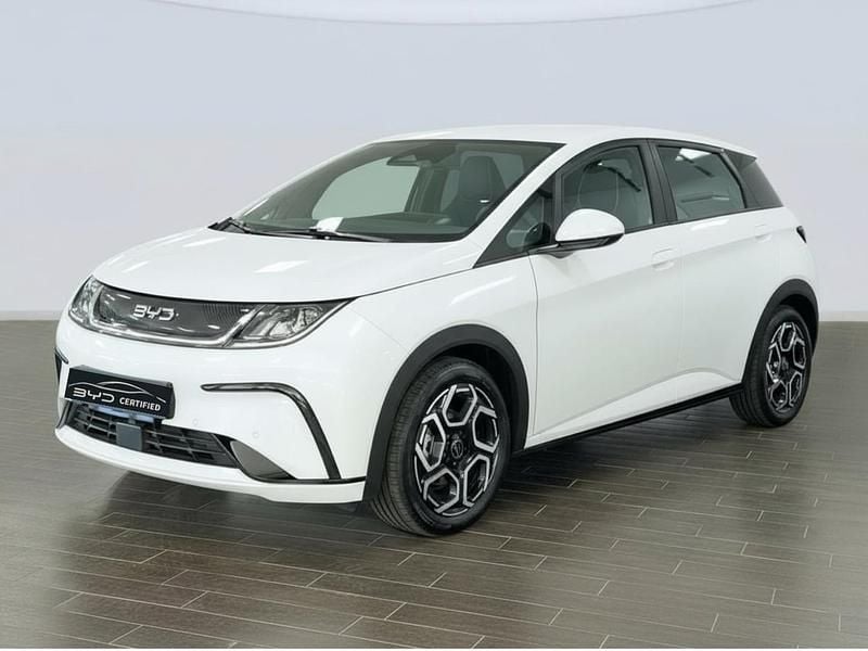 Nuevo BYD Dolphin Design 150 kW (204 CV) 2025 Blanco Utilitario