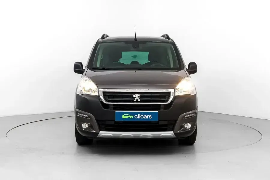 Usado Peugeot Partner Tepee Outdoor 100 CV (73 kW) 2017 Monovolumen