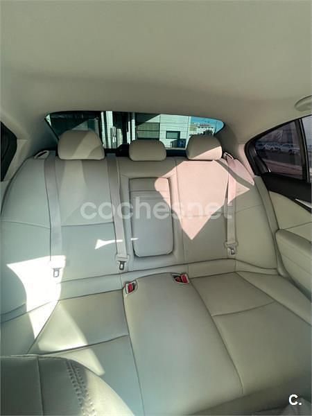 Usado Infiniti Q50 Sport Tech 364 CV (267 kW) 2015 Gris / plata Berlina