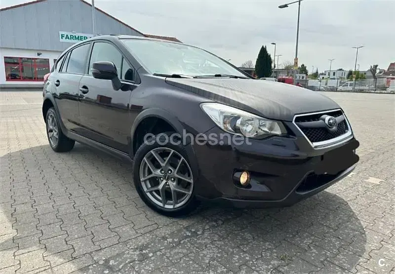 Usado Subaru XV Sport 147 CV (108 kW) 2015 Marrón SUV