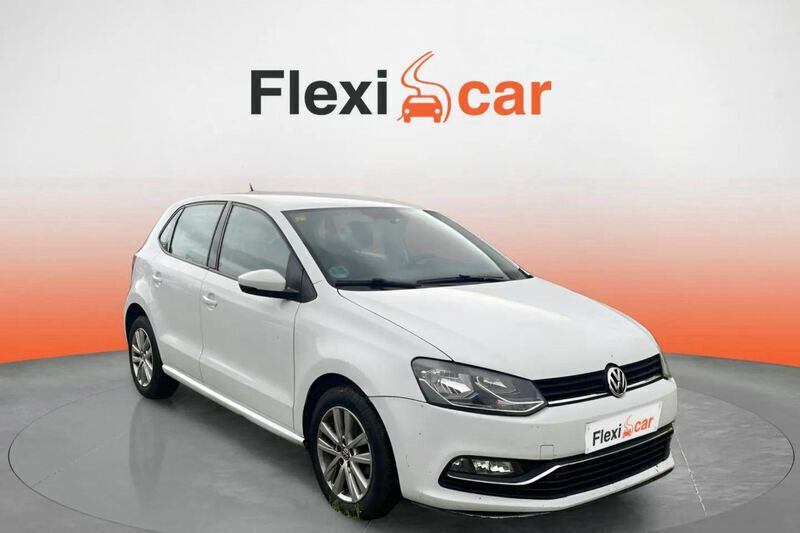 Blanco Usado 2016 VW Polo Berlina | 8290 € (Buen precio) - Imagen 1/4