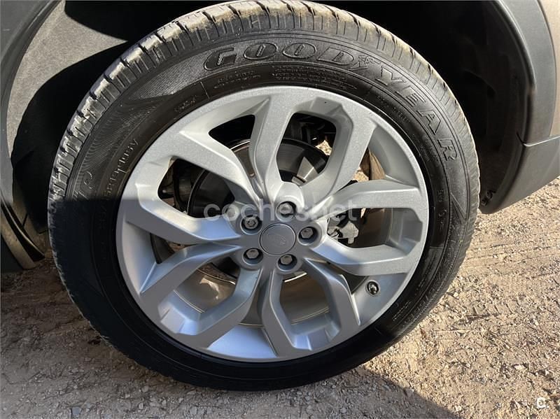 Usado Land Rover Discovery Sport HSE 180 CV (132 kW) 2017 Beige SUV