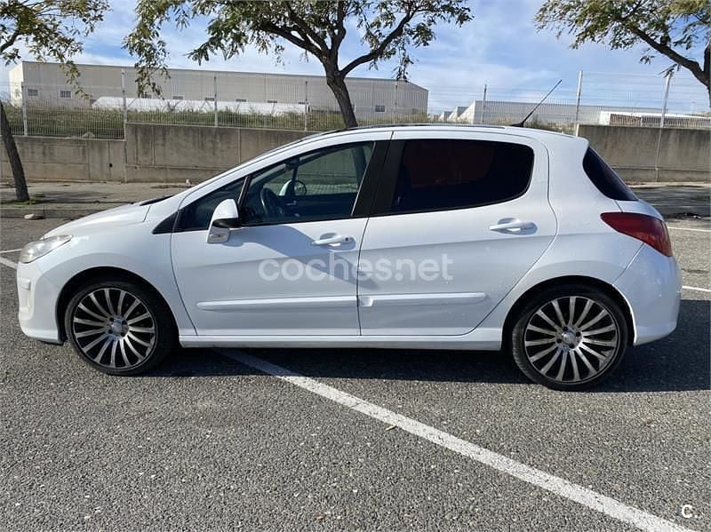 Usado Peugeot 308 Premium 110 CV (80 kW) 2007 Blanco Berlina
