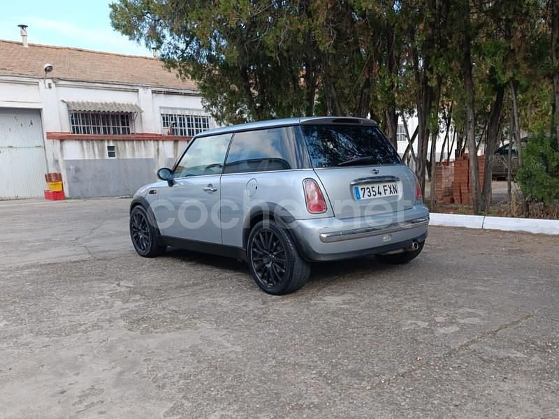 Usado Mini Cooper 115 CV (84 kW) 2004 Gris / plata Utilitario