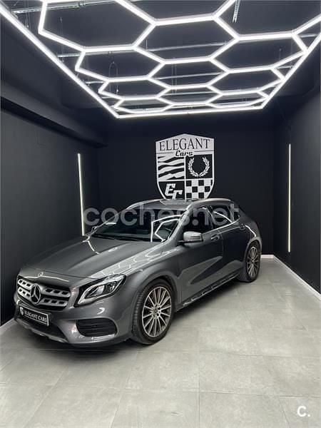 Gris / plata Usado 2017 Mercedes GLA200 AMG line SUV | 19.990 € (Precio justo) - Imagen 1/4