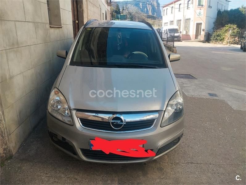 Usado Opel Zafira Cosmo 120 CV (88 kW) 2006 Gris / plata Monovolumen