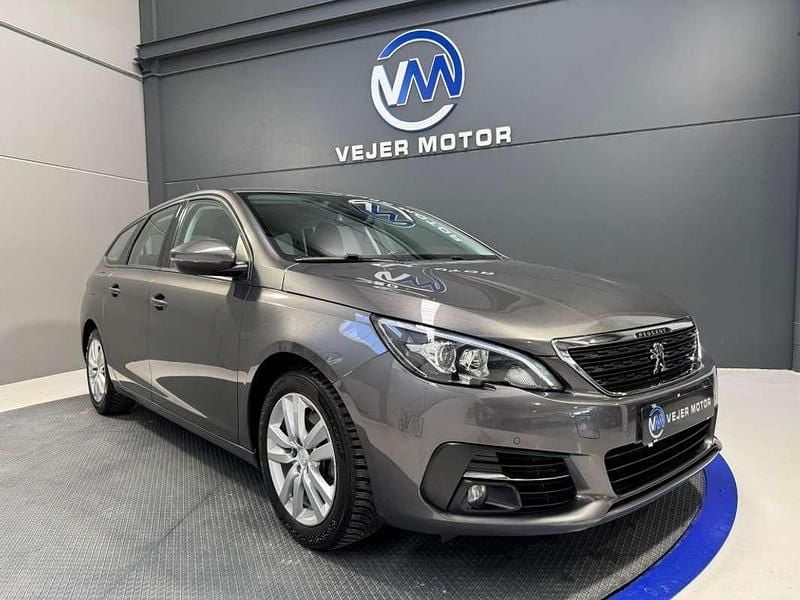 Gris Usado 2020 Peugeot 308 Active Utilitario | 11.900 € (Precio justo) - Imagen 1/4