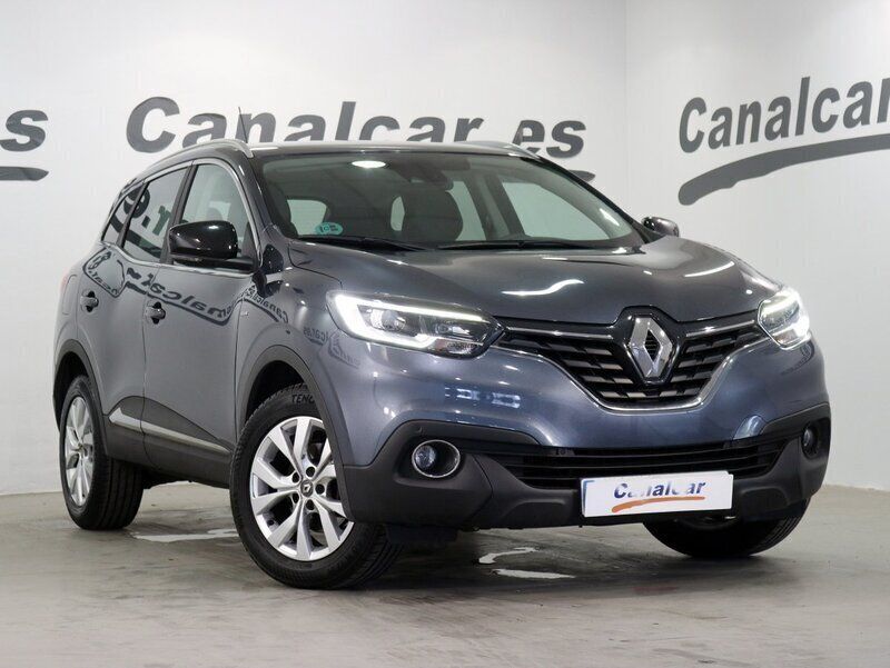Usado Renault Kadjar LIMITED 132 CV (97 kW) 2018 Gris SUV
