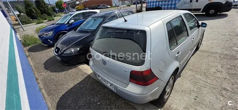 Usado VW Golf III Highline 115 CV (84 kW) 1999 Gris / plata Berlina