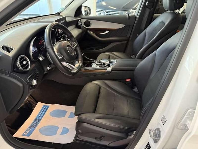 Usado Mercedes GLC250 AMG 211 CV (155 kW) 2019 Blanco SUV