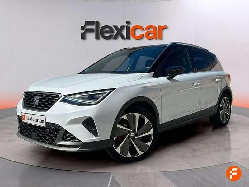 Usado Seat Arona FR 150 CV (110 kW) 2022 Blanco SUV