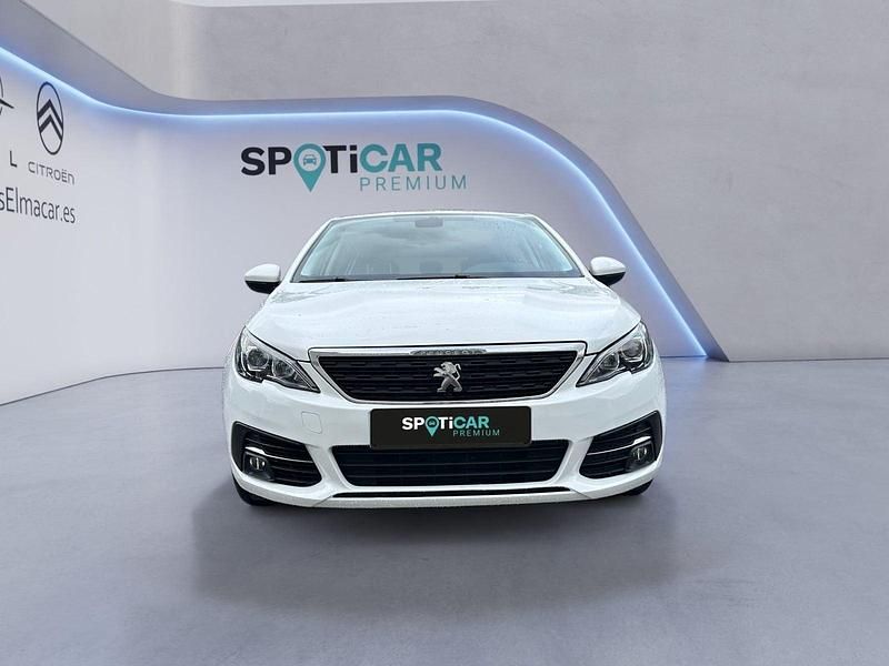 Usado Peugeot 308 Active 130 CV (95 kW) 2021 Blanco Berlina