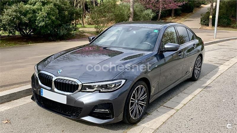 Gris / plata Usado 2022 BMW 320 Comfort Edition Berlina | 33.000 € (Precio justo) - Imagen 1/4