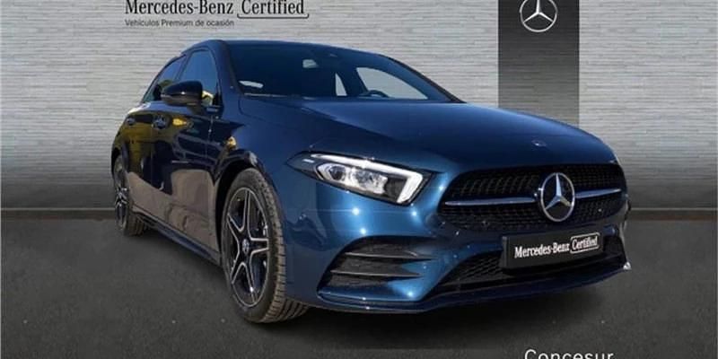 Usado Mercedes A200 150 CV (110 kW) 2022 Azul Berlina