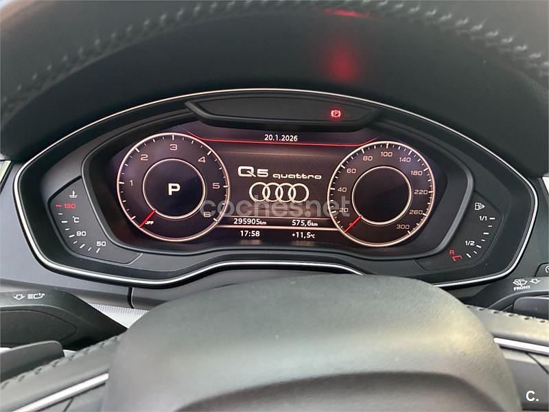 Usado Audi Q5 Design 163 CV (119 kW) 2018 Gris / plata SUV
