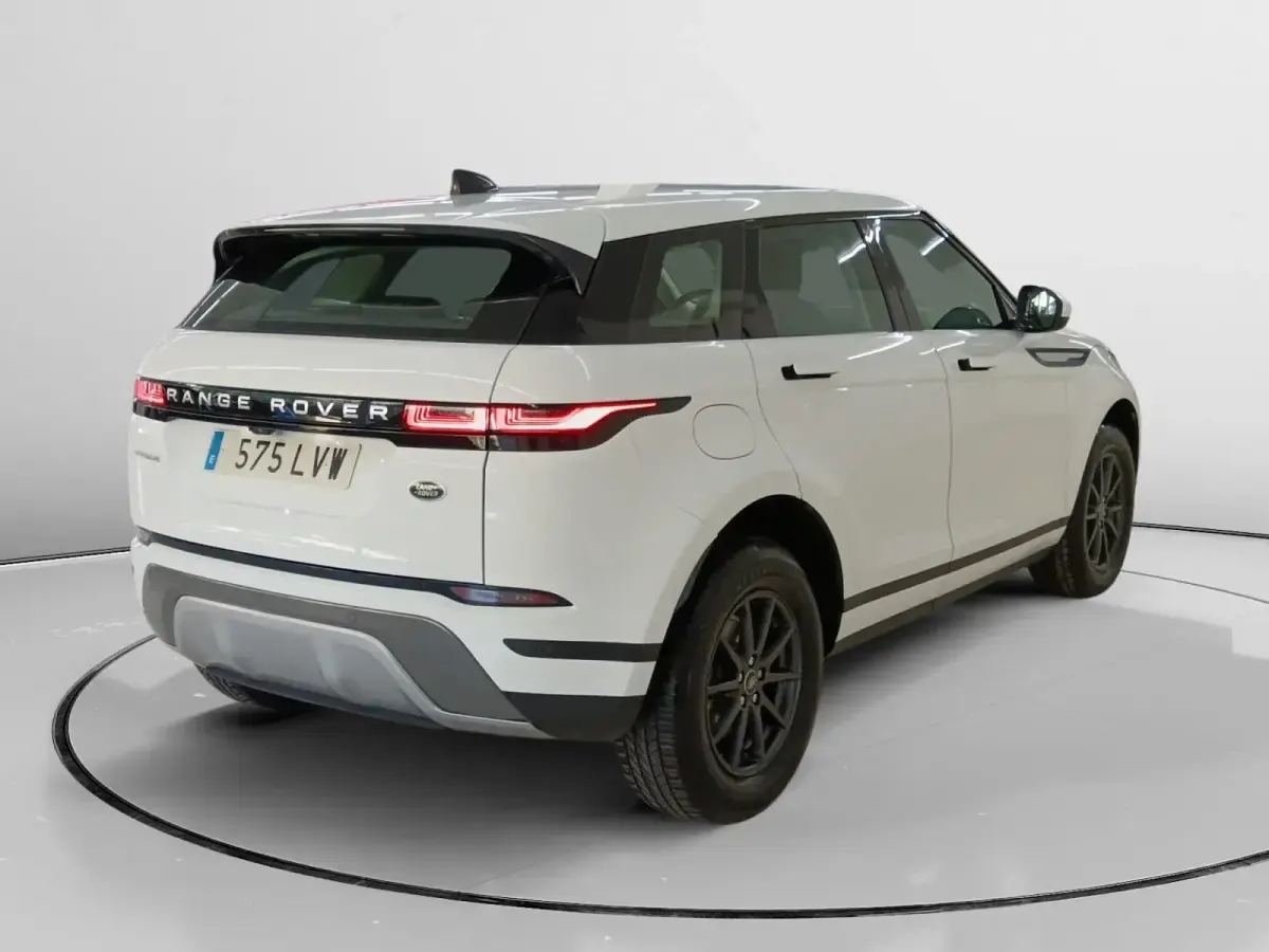 Begagnad Land Rover Range Rover evoque 165 HK (121 kW) 2022 Svart SUV