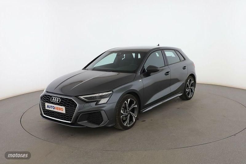 Usado Audi A3 S-Line 150 CV (110 kW) 2023 Gris Berlina