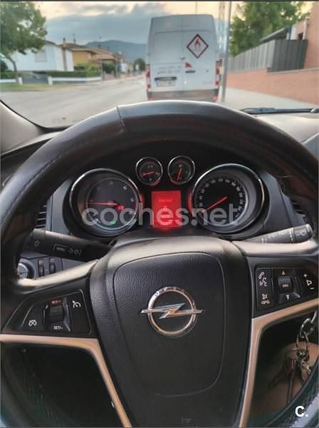 Usado Opel Insignia Cosmo 130 CV (95 kW) 2011 Negro Berlina