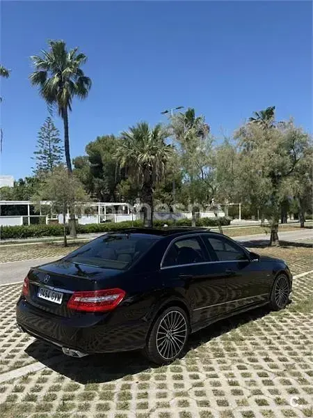 Usado Mercedes E350 Elegance 231 CV (169 kW) 2010 Negro Berlina