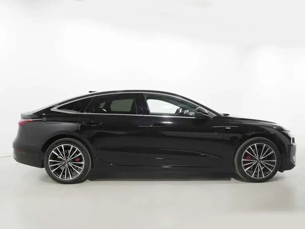Usado Audi A6 e-tron S-Line 269 kW (367 CV) 2025 Negro Berlina
