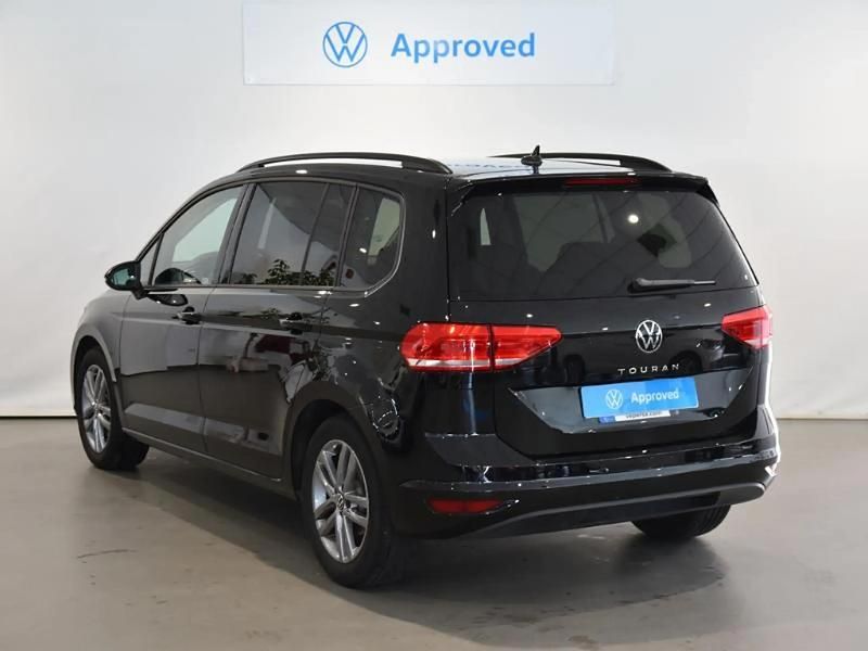 Usado VW Touran 150 CV (110 kW) 2025 Negro Monovolumen