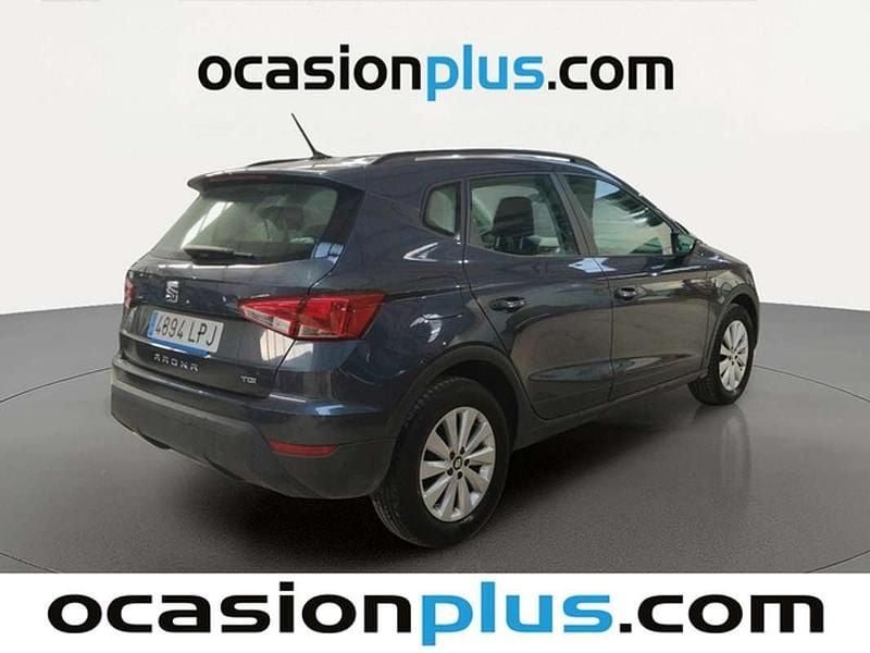 Usado Seat Arona Style 90 CV (66 kW) 2021 Gris SUV