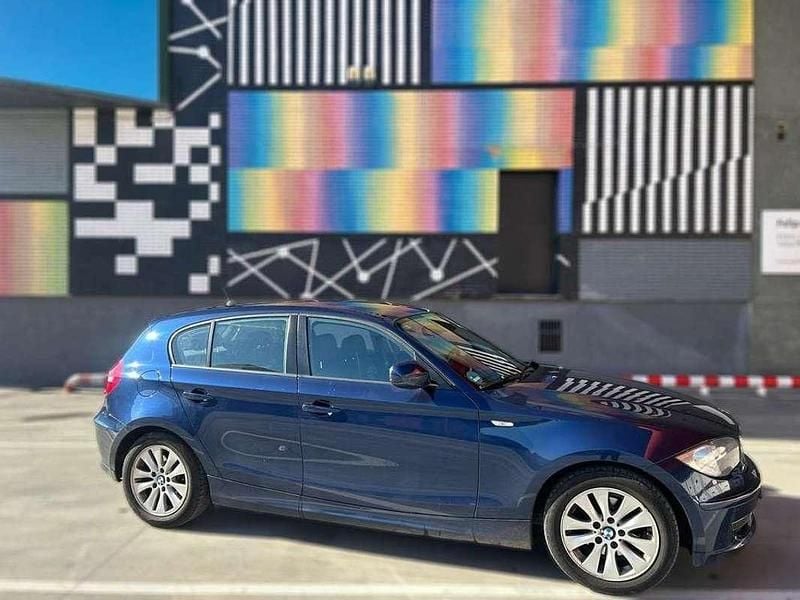 Usado BMW 118 136 CV (100 kW) 2011 Azul Utilitario