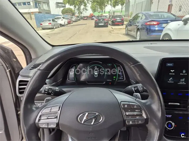 Usado Hyundai Ioniq 141 CV (103 kW) 2020 Gris / plata Utilitario