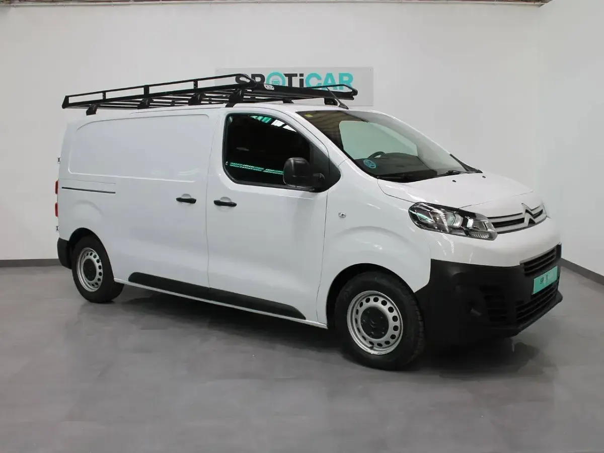Usado Citroën Jumpy 102 CV (75 kW) 2022 Blanco Monovolumen