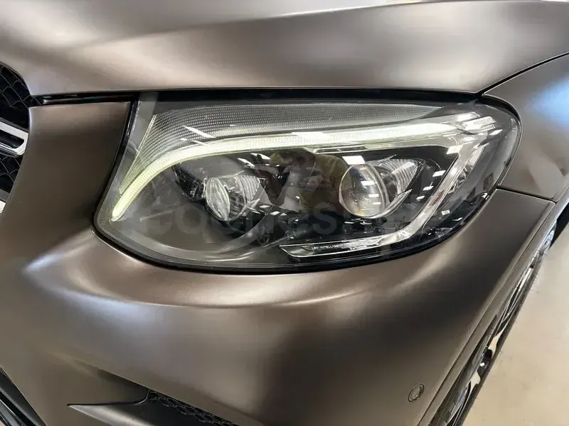 Usado Mercedes GLC250 204 CV (150 kW) 2017 Marrón SUV