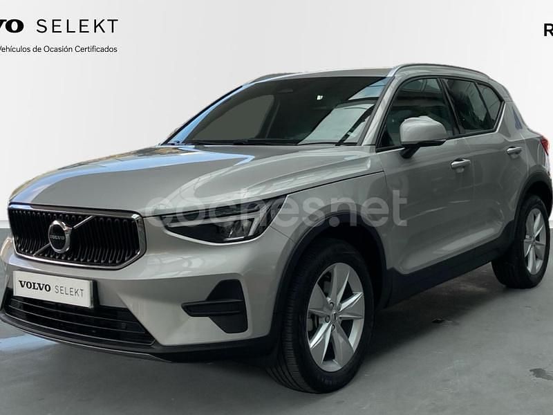 Gris / plata Usado 2024 Volvo XC40 Core SUV | 32.500 € (Precio justo) - Imagen 1/4