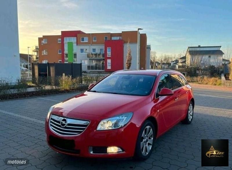 Usado Opel Insignia Country Tourer S 160 CV (117 kW) 2013 Rojo Familiar