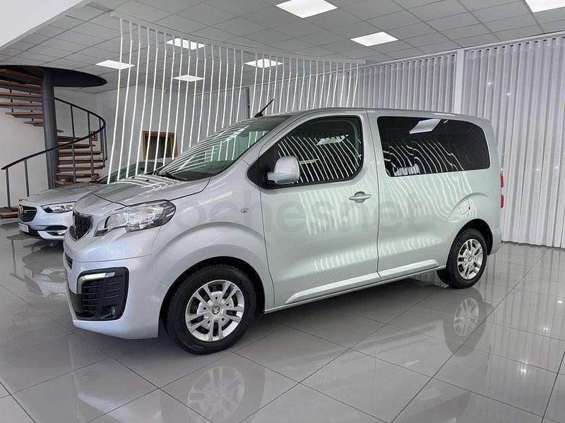 Usado Peugeot Traveller Business-Line 115 CV (84 kW) 2018 Gris / plata Monovolumen