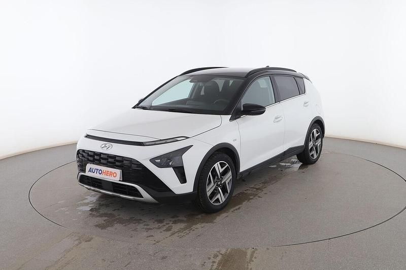 Blanco Usado 2021 Hyundai Bayon Style SUV | 16.399 € (Un poco caro) - Imagen 1/3