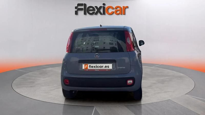 Usado Fiat Panda 71 CV (52 kW) 2022 Gris Berlina