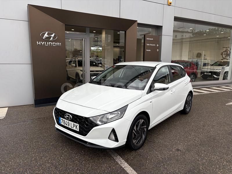 Blanco Usado 2021 Hyundai i20 Berlina | 14.500 € (Precio justo) - Imagen 1/4