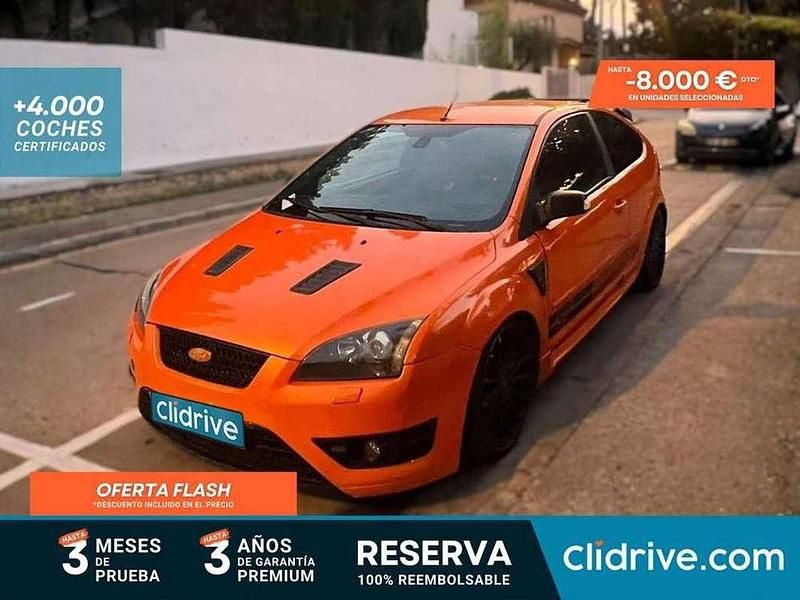 Usado Ford Focus ST 226 CV (166 kW) 2006 Naranja Utilitario