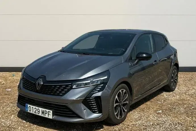 Usado Renault Clio Techno 90 CV (66 kW) 2024 Utilitario