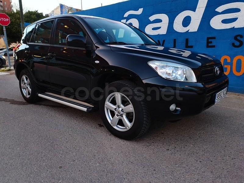 Usado Toyota RAV4 Executive 152 CV (111 kW) 2008 Negro SUV