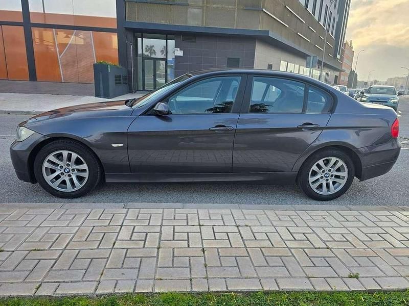 Usado BMW 320 177 CV (130 kW) 2008 Gris / plata Berlina
