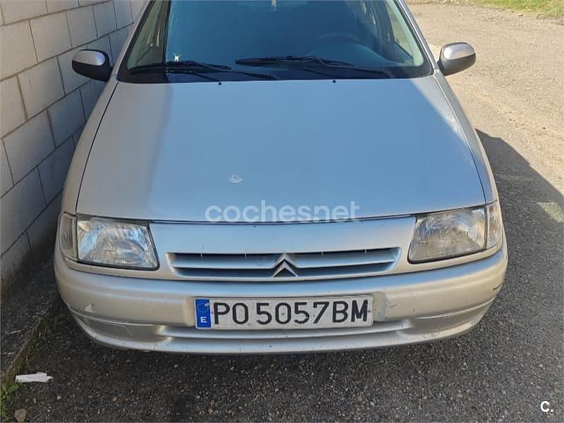 Usado Citroën Saxo 58 CV (42 kW) 1999 Gris / plata Utilitario
