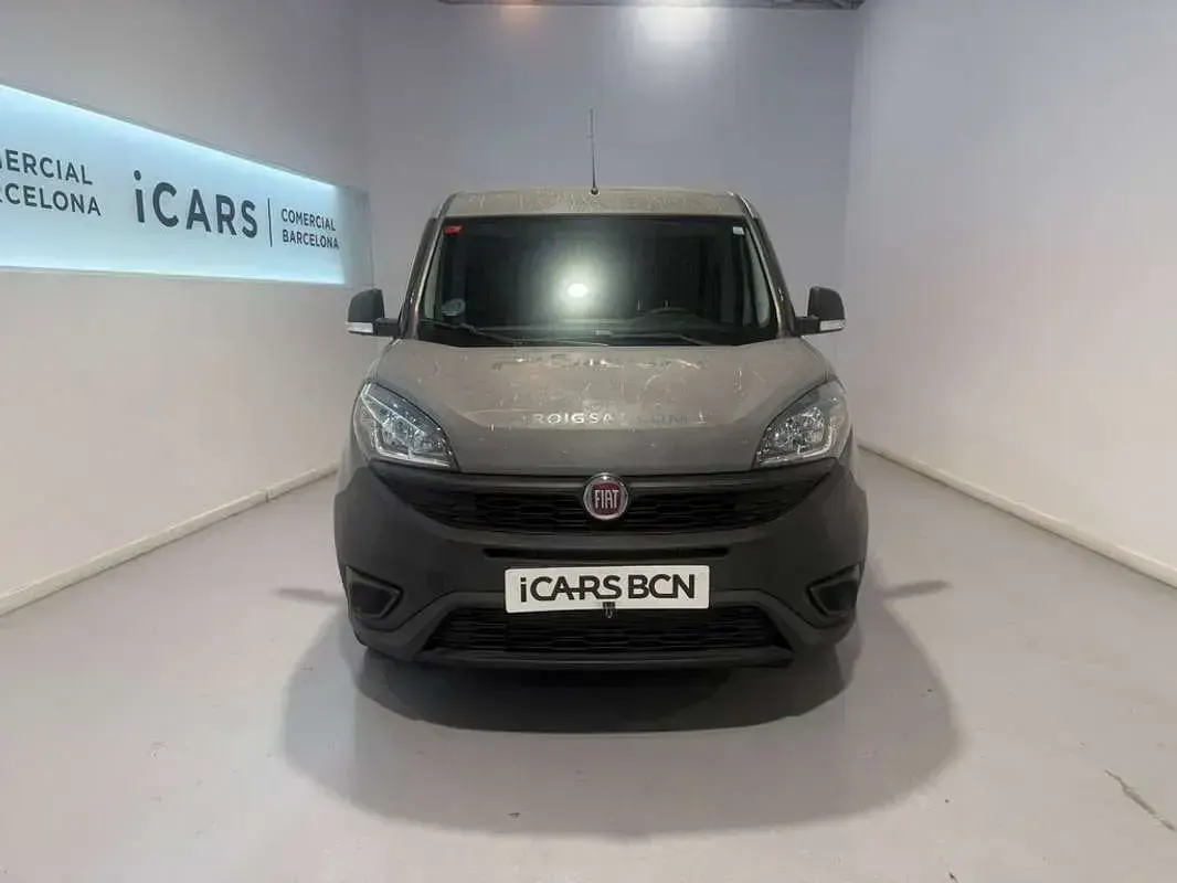 Usado Fiat Doblò 80 CV (58 kW) 2021 Blanco Monovolumen