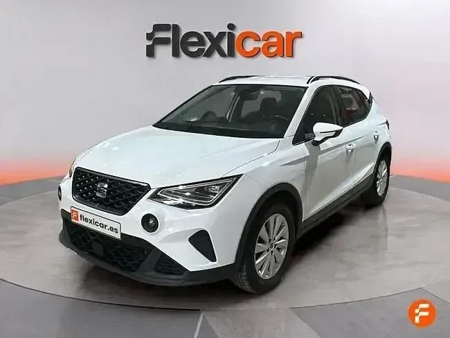Usado Seat Arona Style 115 CV (84 kW) 2024 Blanco SUV