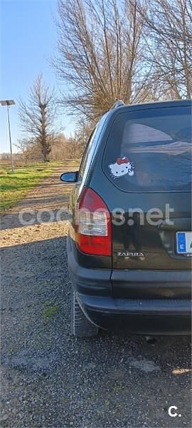 Usado Opel Zafira Elegance 125 CV (91 kW) 2004 Verde Monovolumen
